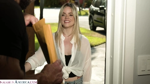 GI Joey in American Daydreams 2160p - Sage Pillar