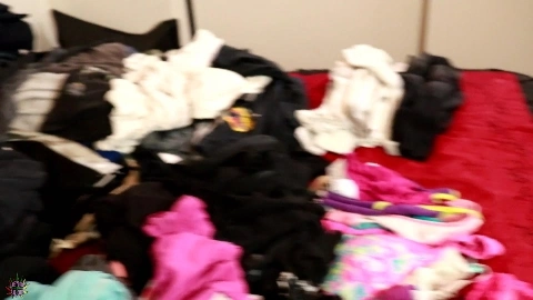 Laundry Day Pantyjob - Daisy Dabs