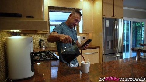 Harlow West Hungry For Stepdaddys Breakfast Sausage - MyPervyFamily