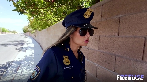 Krystal Sparks And Julia James - FreeUseMILF