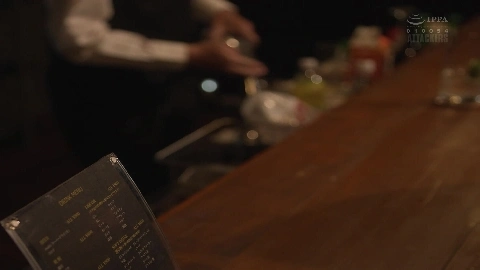 ADN-529 For several days, I indulged in a summer romance with the older sister who comforted me when I was heartbroken. Hinako Mori