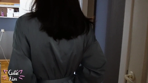 Did you cum in me？ Nymphomaniac pretends to be a masseuse and gets a load of cum - Cutie Kim