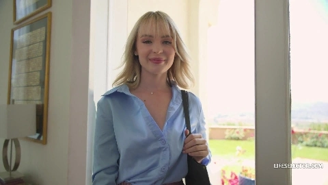 LifeSelector - Lilly Bell - How I Met My Girlfriend Lilly Bell