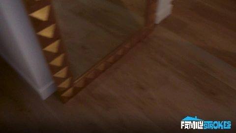 Khloe Kingsley - SisLovesMe