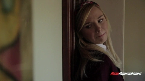 Sexy Blonde Teen: Horny School Girl