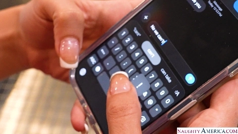 Roxie Sinner - NeighborAffair