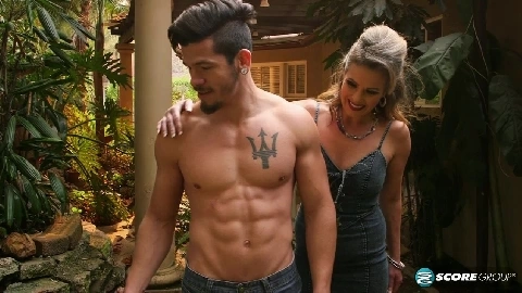 Payton Parker - PornMegaLoad