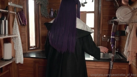 Sweetie Fox Fern Frieren Cream Filled Conjuring