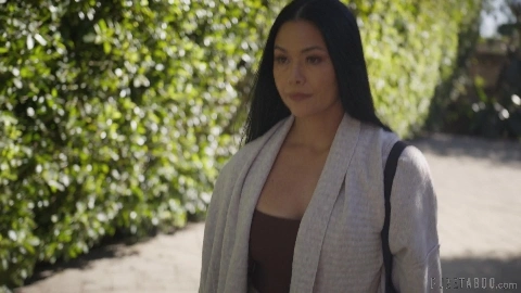 Coco Lovelock - Swapped In Secret - The Other Family