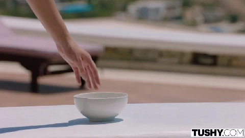 Nice And Tight - Alecia Fox