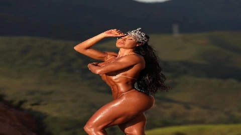 Sexy Mischief - Alyssa Bounty