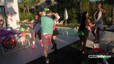 MorePOV 26 04 01 Candee Licious Malia Lenoir Milan Cheek