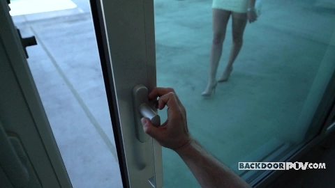 Looking for a Live-in Nanny - Linda Leclair