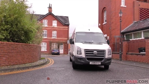 Tea And Plumper - Saskia Squirts