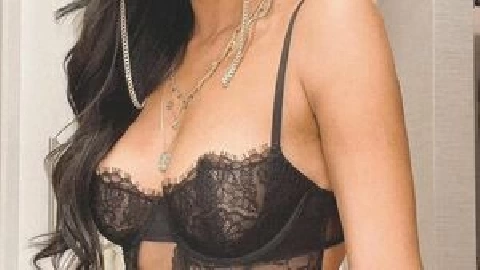 Too Long To Fit In Her Ass - Lilly Hall