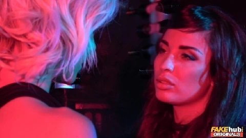 Fakehuboriginals - Alexi Crystal - Anissa Kate - Atomic