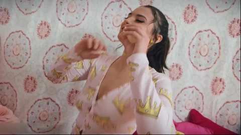 Blanket Bastion Part 1 - Maddy May, Kuleana