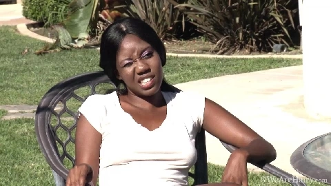 WeAreHairy - Nina Devon - imagines Boy