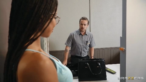 Kira Noir I Detect An Ass That Wants T - BrazzersExxtra