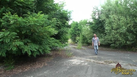 Samira Bellah - BeuretteTour