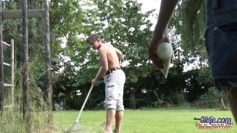 Oldje Cayenne Klein Tempting Sunbathing