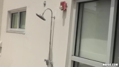 Nikki Lavay - Letstryanal