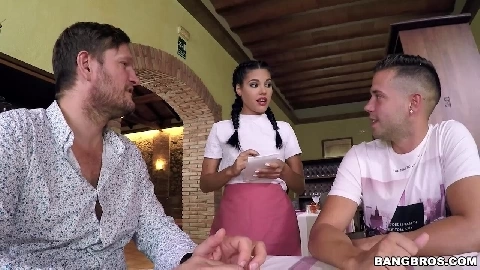 Waitress threesome - Apolonia Lapiedra