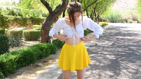 Olivia Meeting Up With BFF - FTVGirls