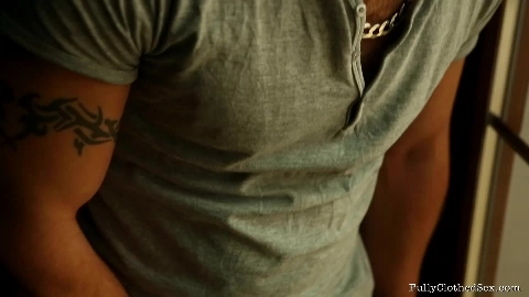 Leony Aprill Sneak Up On Leony And Yo - FullyClothedSex