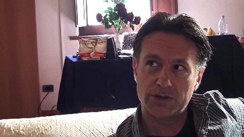 Caldo pompino in cucina per Valentina Canali - xtime