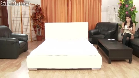 Vanessa Yenna Leila Smith And Vanes - GoldenShowerPower