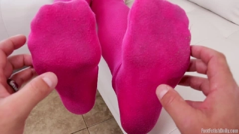 Skylar Snow Oiled Feet 2 - FootFetishDaily