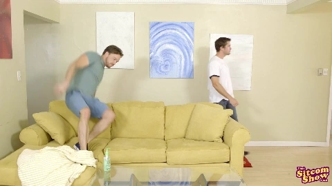 Addison Lee, Jennifer White - Married With Issues The Dateless Wonder - S1:E4