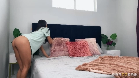 Abella Danger Emily Willis Fucking The Bra - HotAndMean