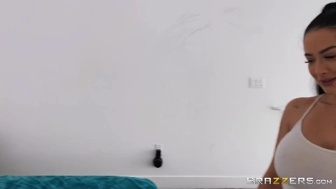 Katrina Jade Katrina Gets A Pervy Ma - DayWithAPornstar