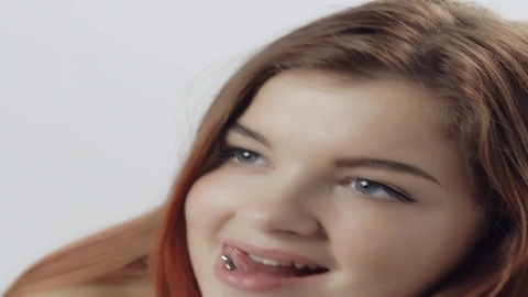 Stunning Girlfriend Enjoys Riding Dick - Renata Fox