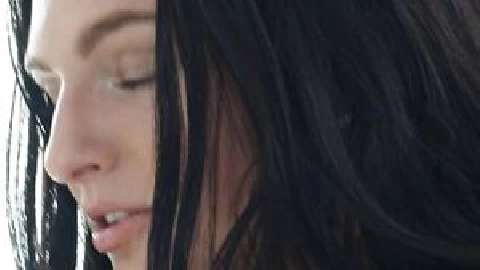 Horny Girlfriend Enjoys Her Lovers Big C - Leanne Lace