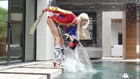 Harlequin Halloween in HD - Piper Perri