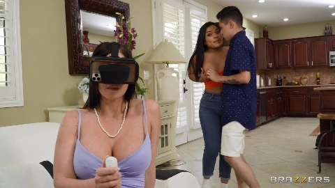 Lacey Bender And Summer Col VR MILF DT - BrazzersExxtra