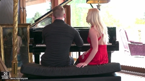 21Sextury - She Is Very Talented At Sucking - Vinna Ree