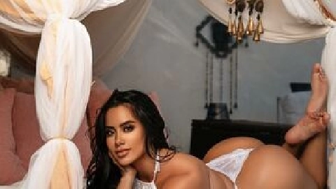 Big Ass Exposed [HD Porn] - Salome Gil