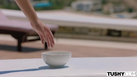 Nice And Tight - Alecia Fox