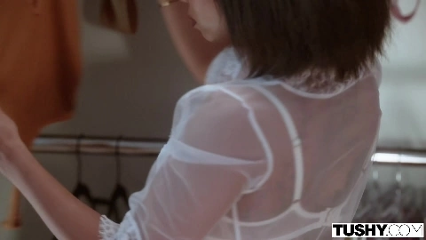 Strictly Professional - Cali Caliente