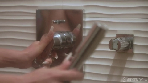 Shalina Devine Longing For Pleasure - FootsieBabes