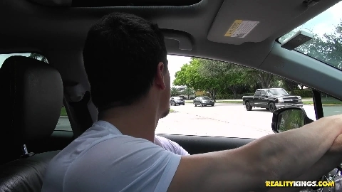 8thStreetLatinas - Nina Lopez