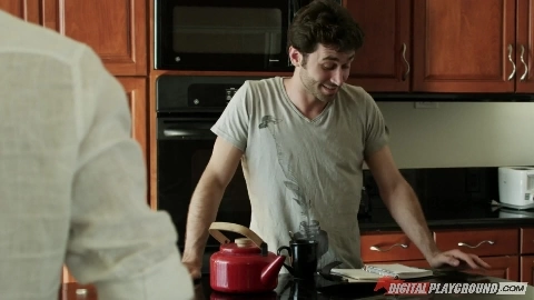 The Masseuse Scene 2 - Riley Steele