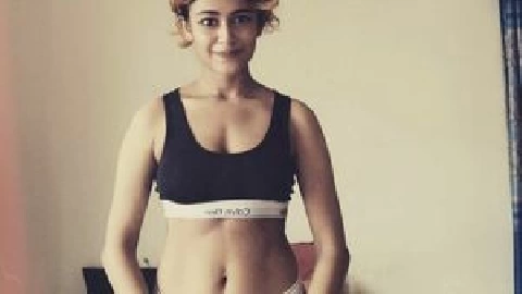 Busty MILF Cathy Shows How Deep Her Butthole Is !!!!!!!