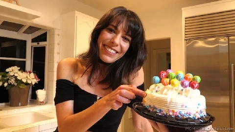 Lexi Foxy - Cock Cake