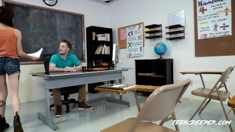 Lola Fae - Teencreeper