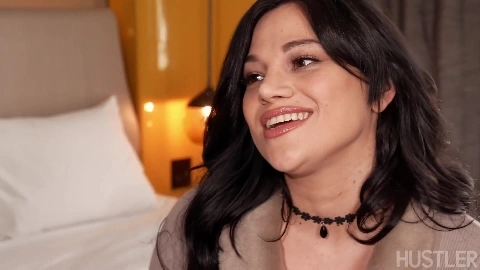 Mona Azar - Hustler